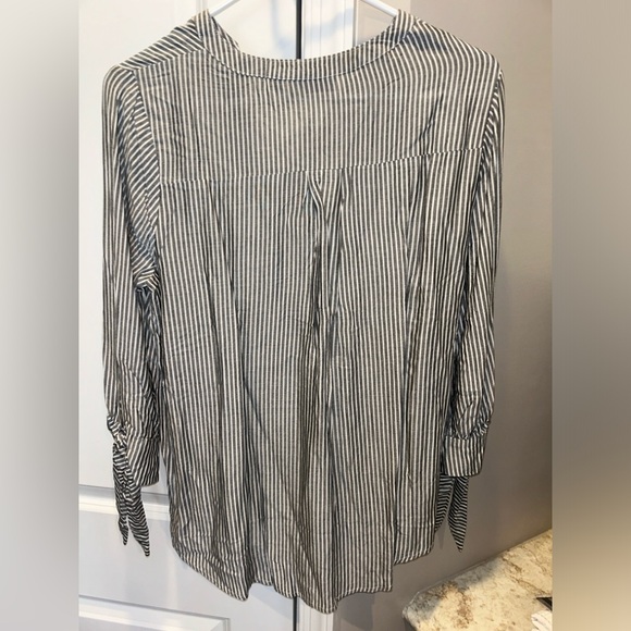 Women’s Apt 9 Boho Black & White Top NWT Small - Picture 4 of 9